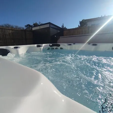 Hébergement de vacances 350m De La Mer-maison Pour 4 Adultes-4enfants Saint-Vincent-sur-Jard