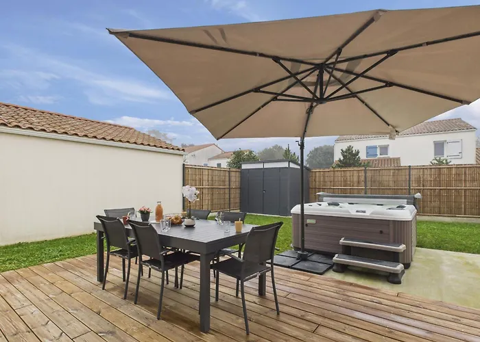 350m De La - Maison Avec Jardin Et Jacuzzi Pour 8